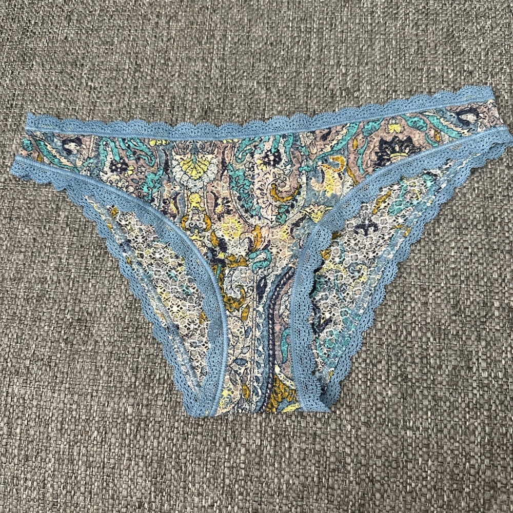 Victoria’s Secret Body By Victoria Cheekini Blue Lace-Trim Paisley Panty